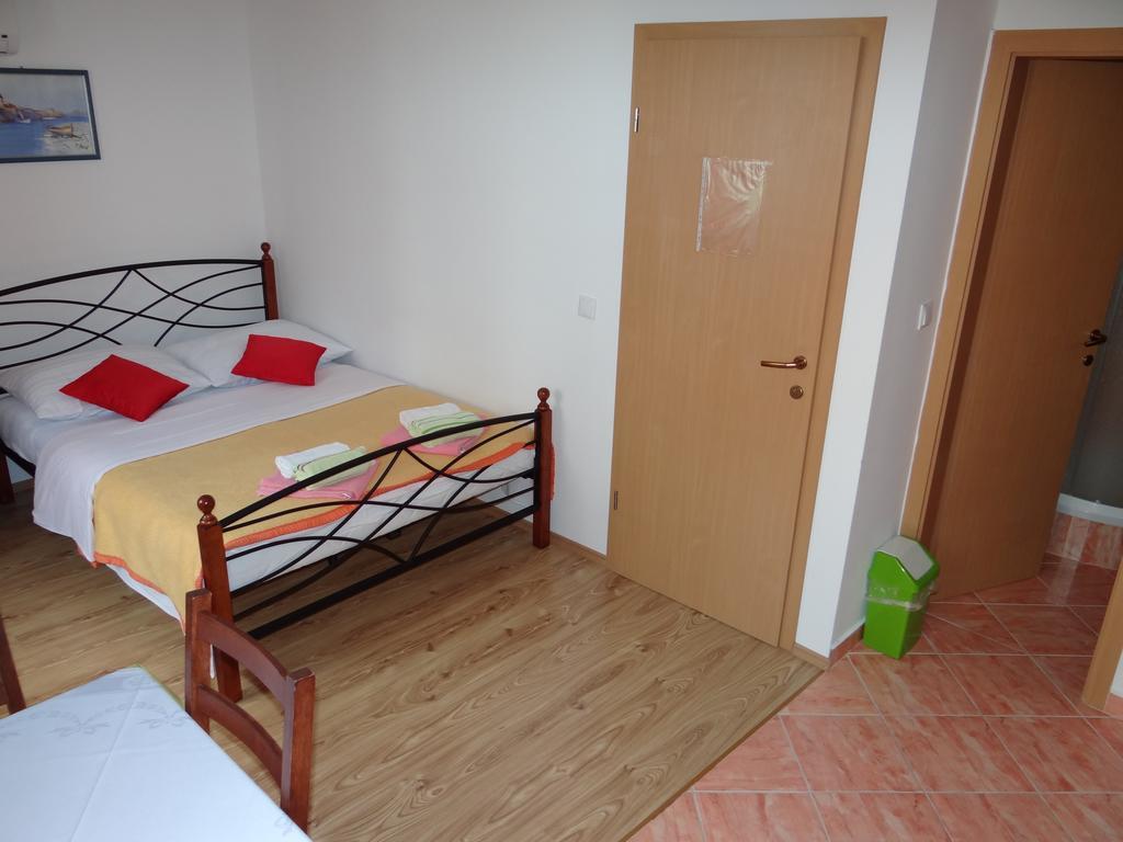 Apartments Sanja Baška Buitenkant foto