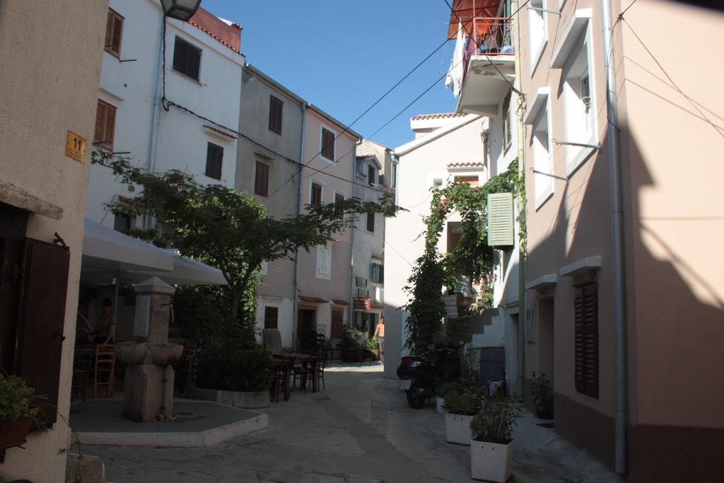 Apartments Sanja Baška Buitenkant foto