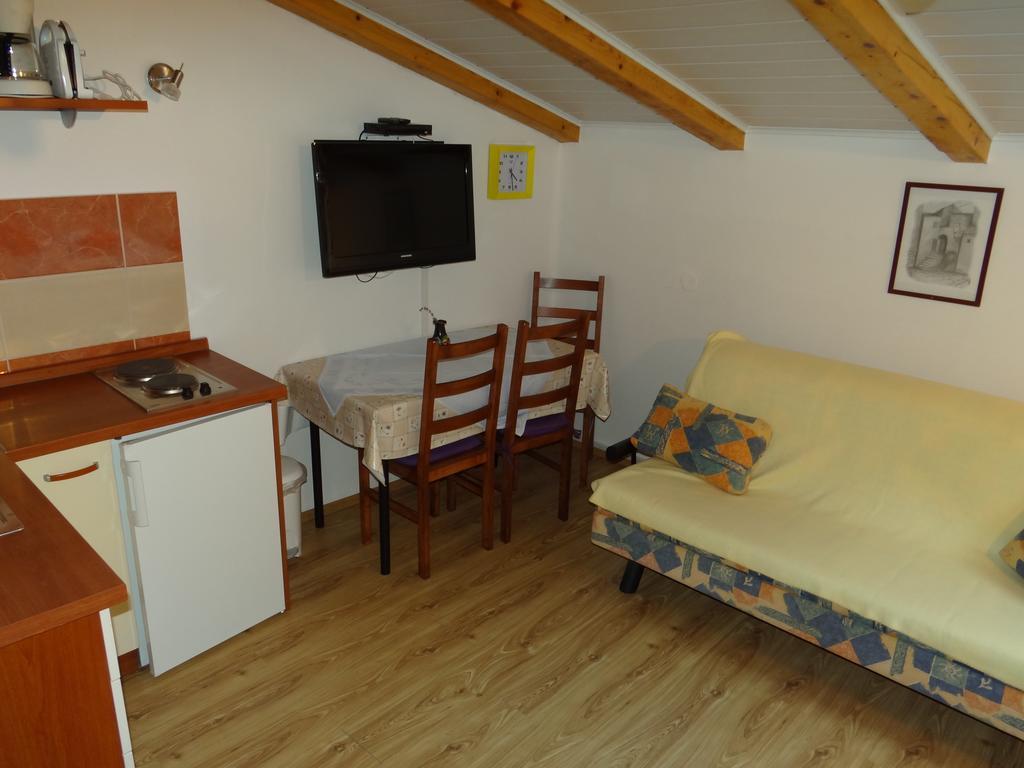 Apartments Sanja Baška Kamer foto